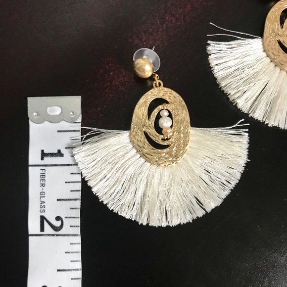 Blissful Tassel earrings - Picture 5 of 6